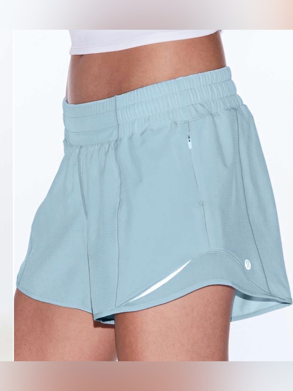 Lululemon Hotty Hot Short II 4” Ice Milk Sz 6